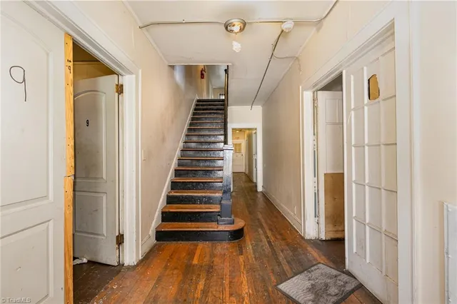 $629,900 | 1012 South Main Street, Burlington, NC 27215