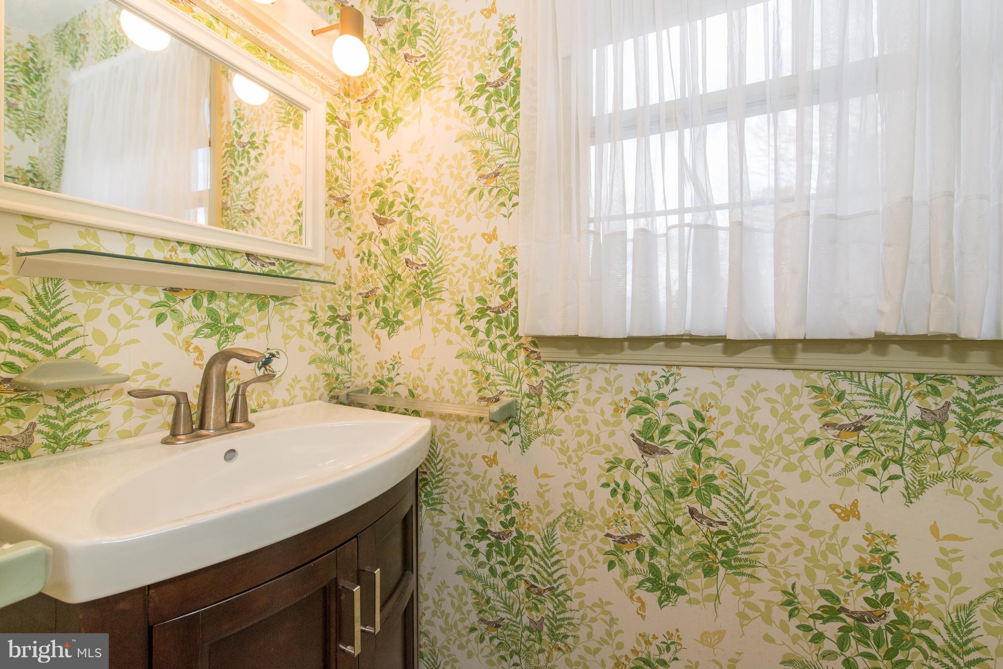 1216 Nottingham Road Westminster, MD 21157 - Photo 11 of 28 Powder Room