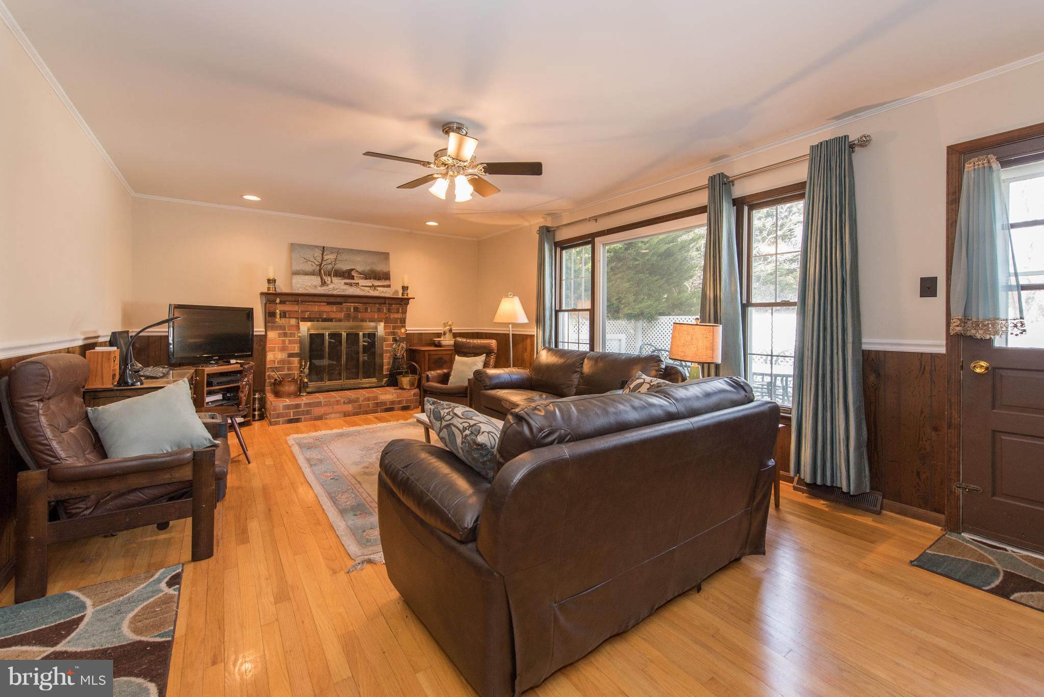 1216 Nottingham Road Westminster, MD 21157 - Photo 20 of 28 Family Room