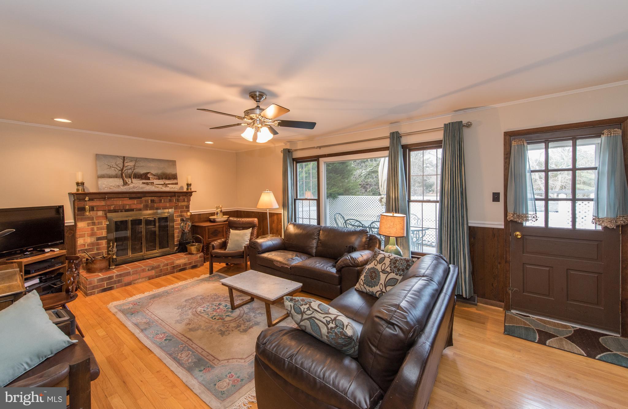 1216 Nottingham Road Westminster, MD 21157 - Photo 23 of 28 Family Room