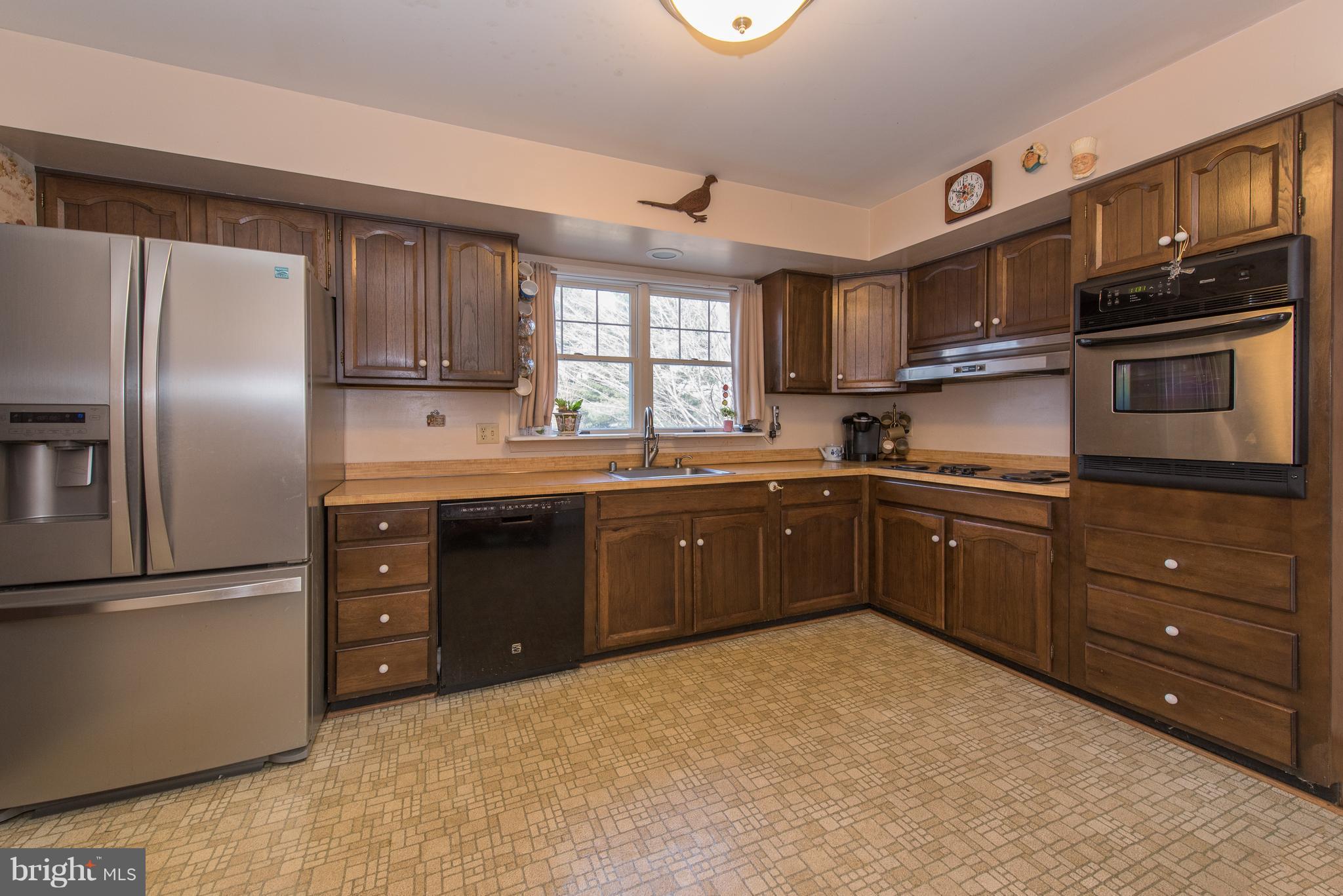 1216 Nottingham Road Westminster, MD 21157 - Photo 8 of 28 Kitchen