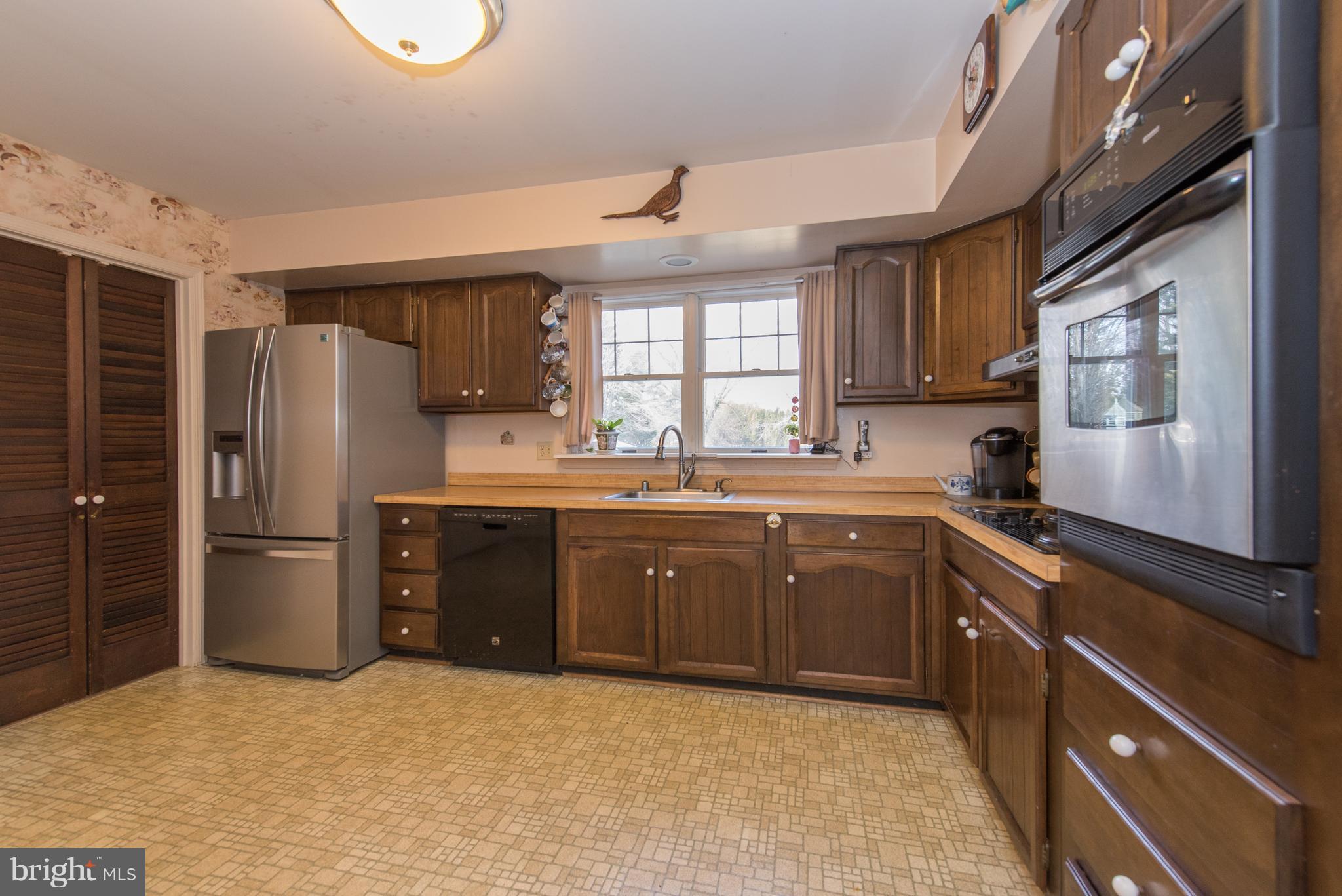 1216 Nottingham Road Westminster, MD 21157 - Photo 9 of 28 Kitchen