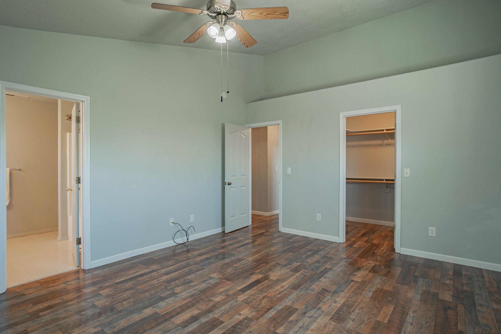 498 Merlee Circle Eagle Point, OR 97524 - Photo 10 of 26 40