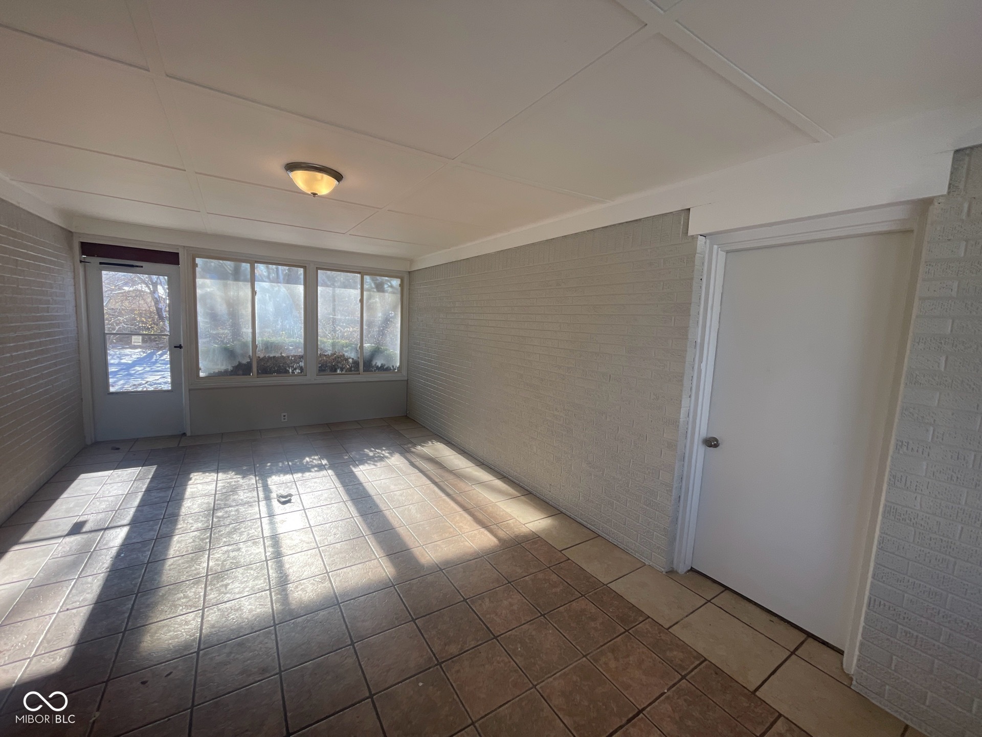 4903 Guion Road Indianapolis, IN 46254 - Photo 2 of 11