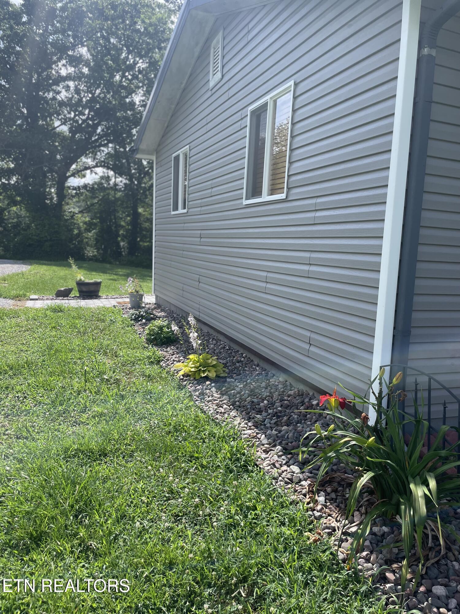 1820 Bacchus Road Tazewell, TN 37879 - Photo 2 of 20 IMG_3977