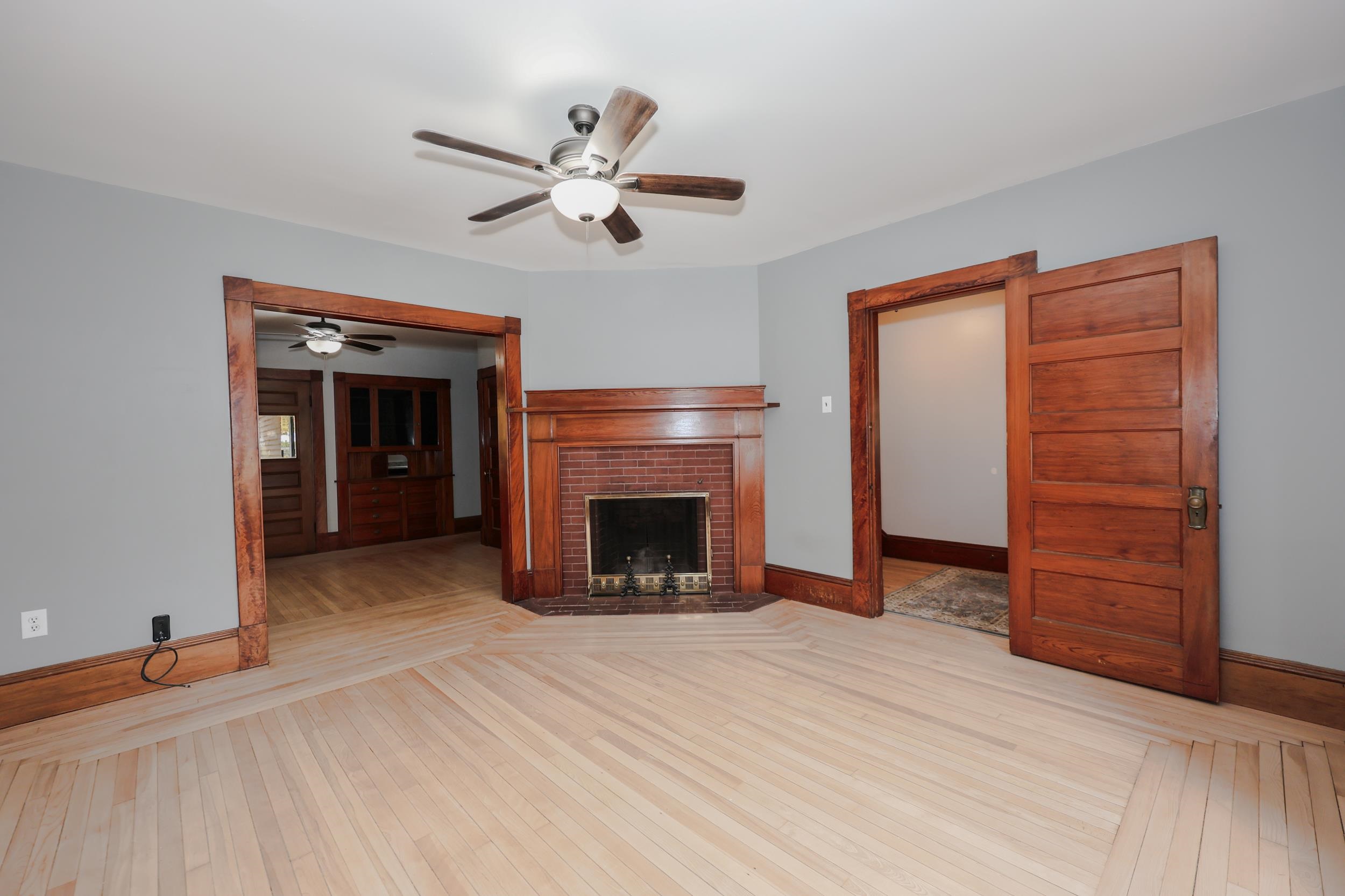 497 Concord Street Manchester, NH 03104 - Photo 3 of 35
