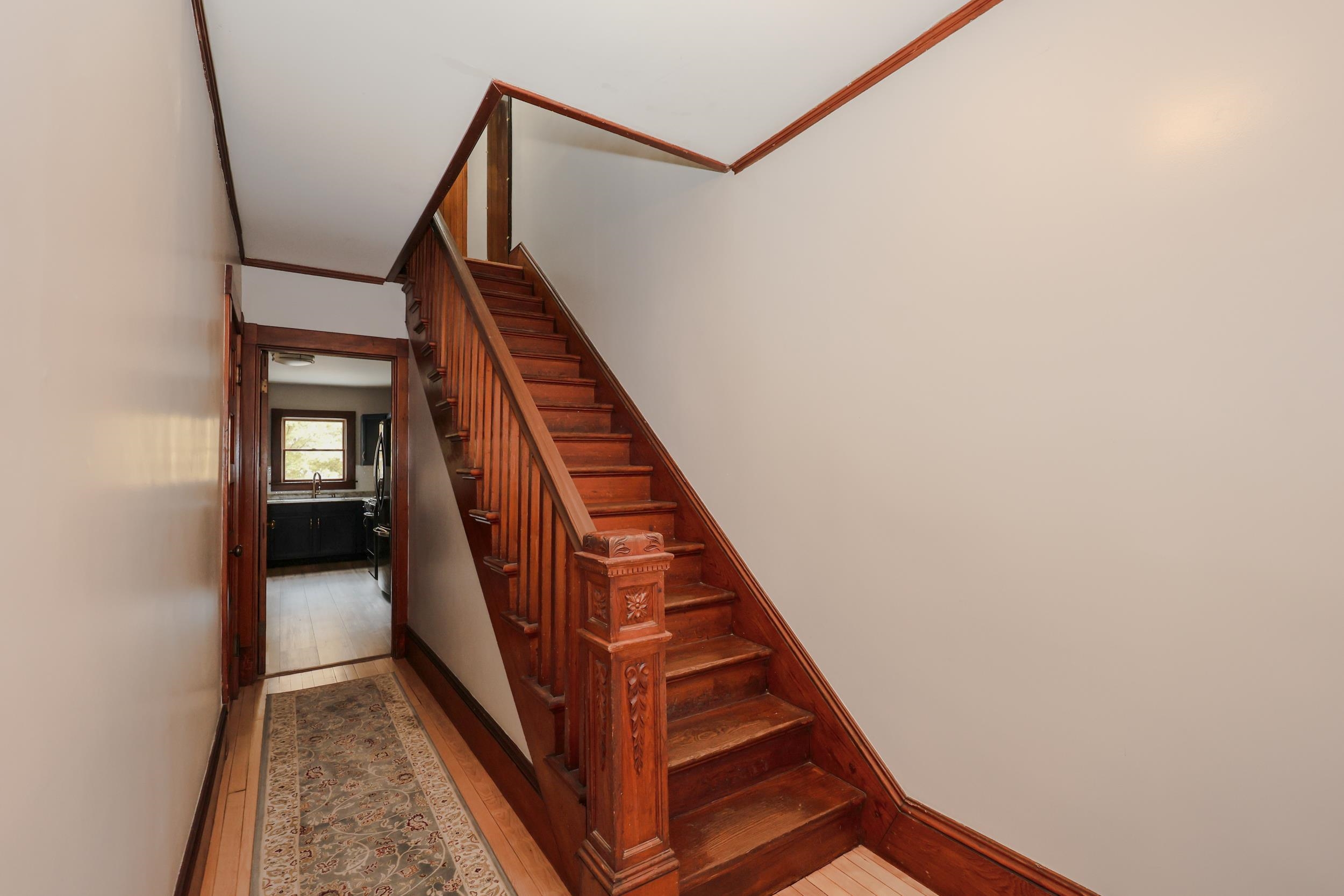 497 Concord Street Manchester, NH 03104 - Photo 4 of 35