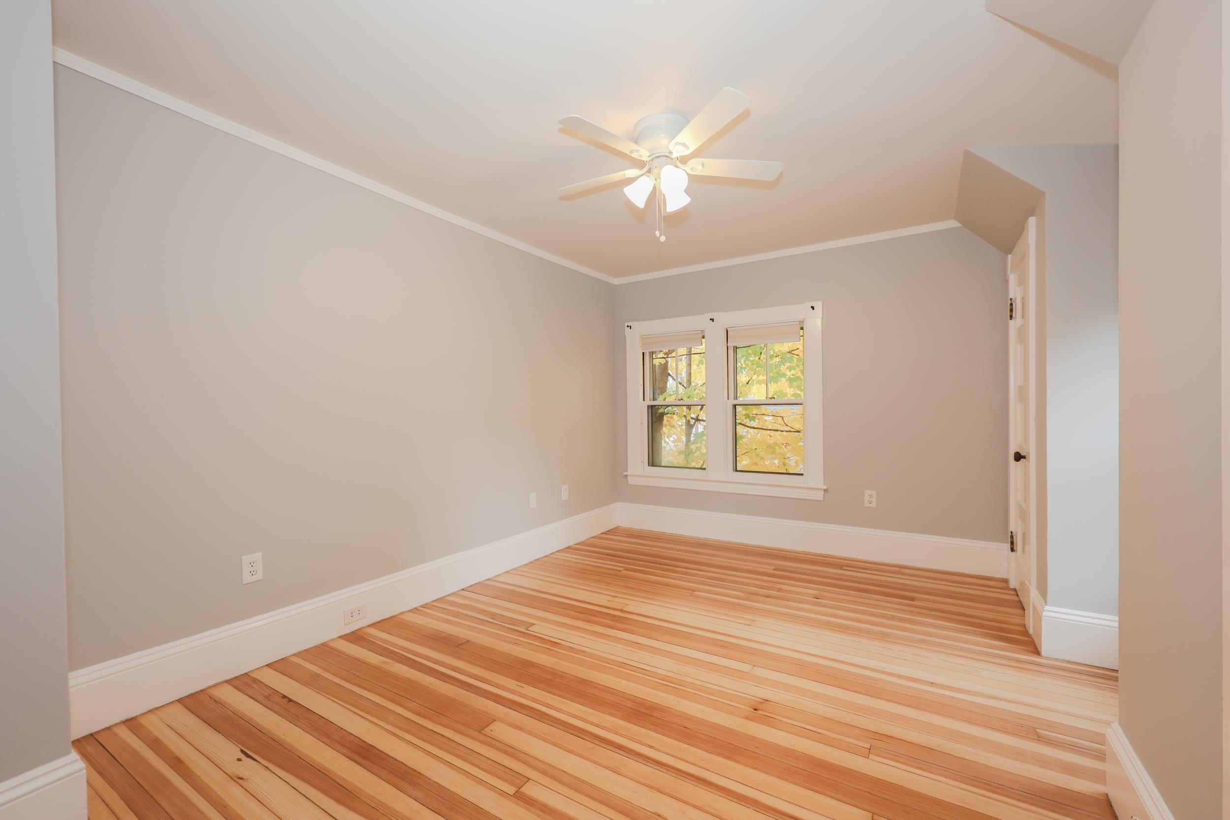 497 Concord Street Manchester, NH 03104 - Photo 5 of 35