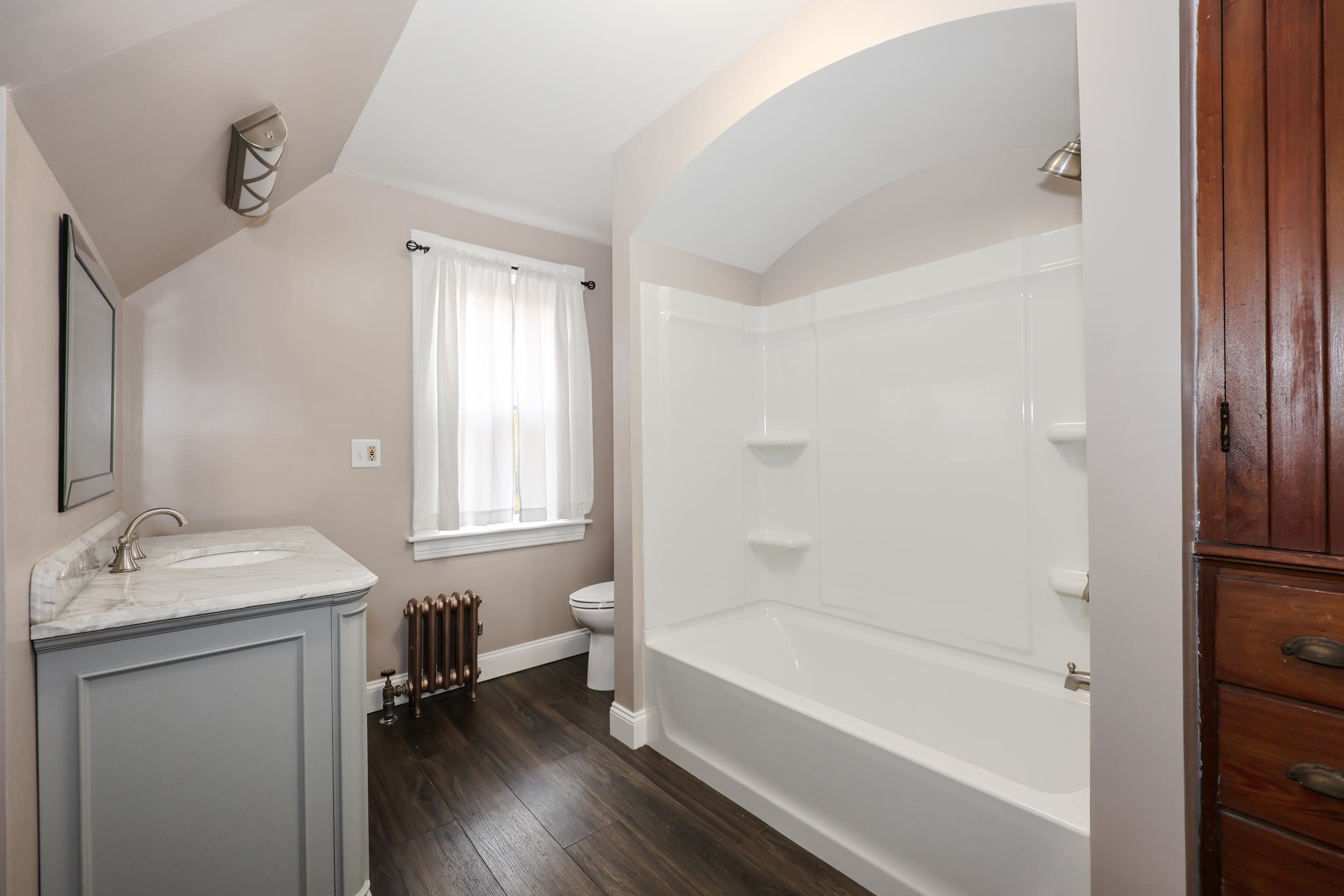 497 Concord Street Manchester, NH 03104 - Photo 8 of 35