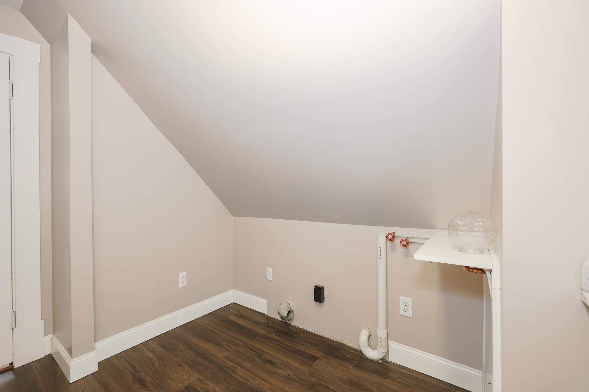 497 Concord Street Manchester, NH 03104 - Photo 9 of 35