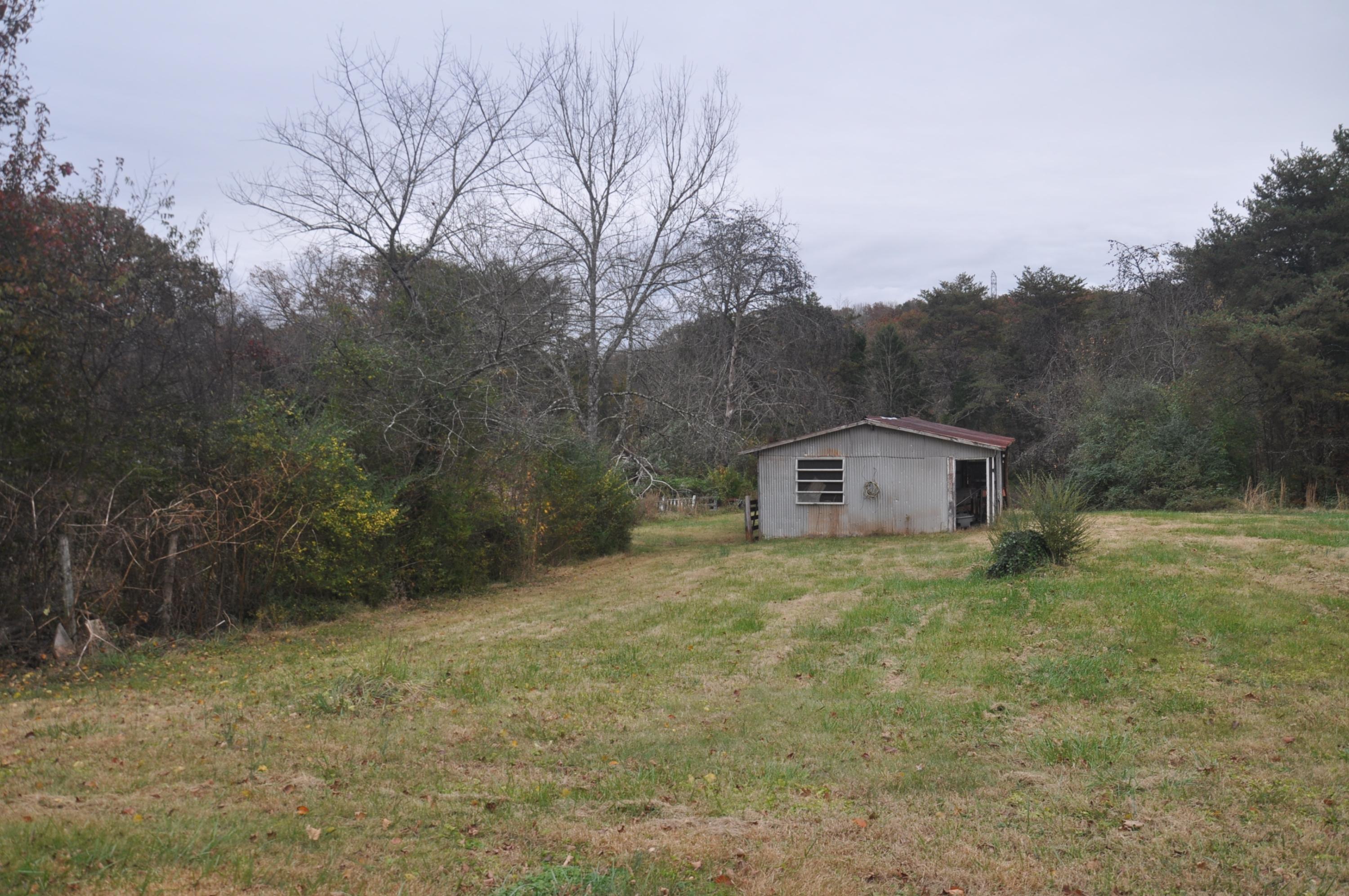 2471 Topside Road Louisville, TN 37777 - Photo 5 of 12 *
