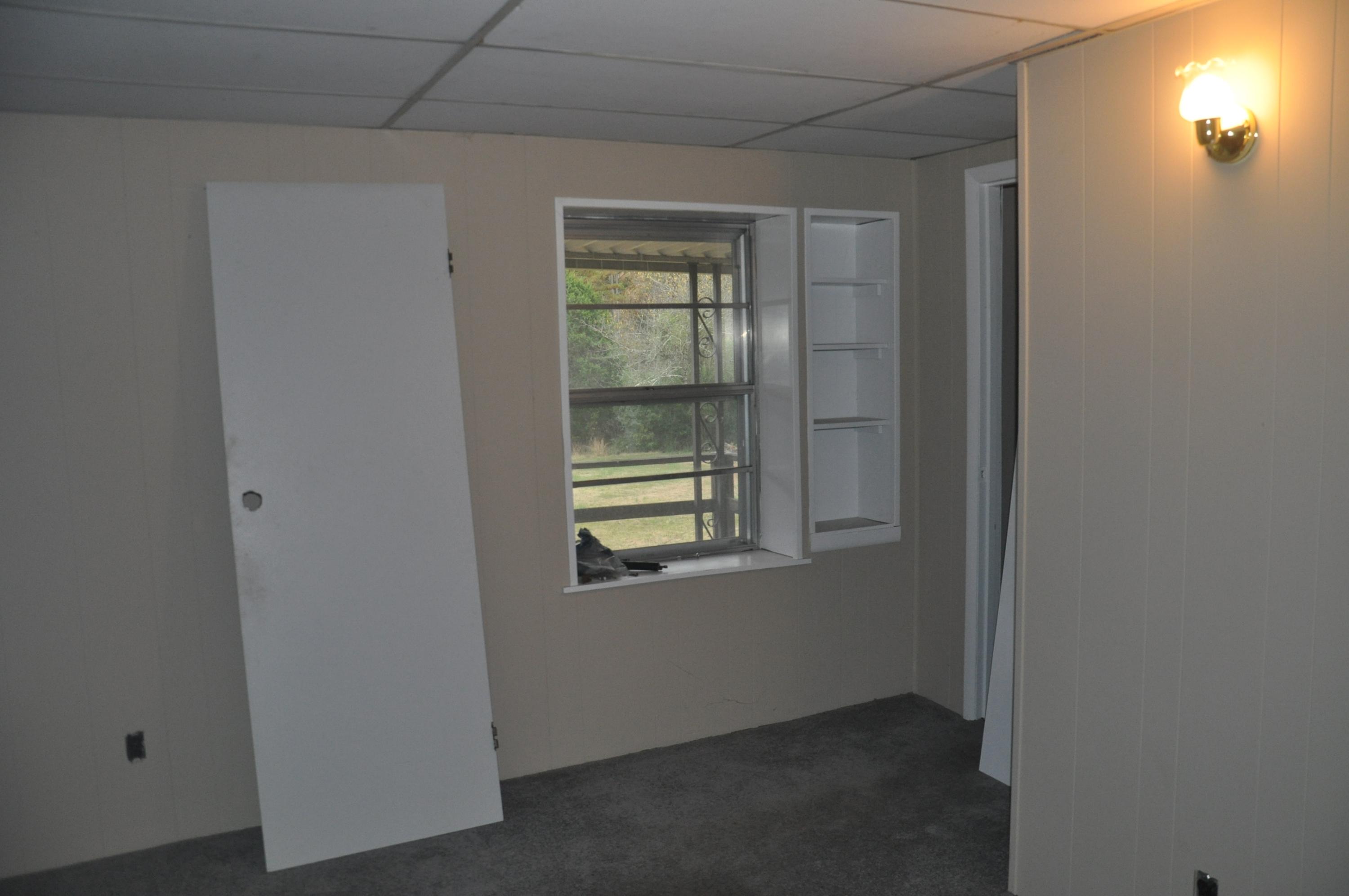 2471 Topside Road Louisville, TN 37777 - Photo 10 of 12 Bedroom #3
