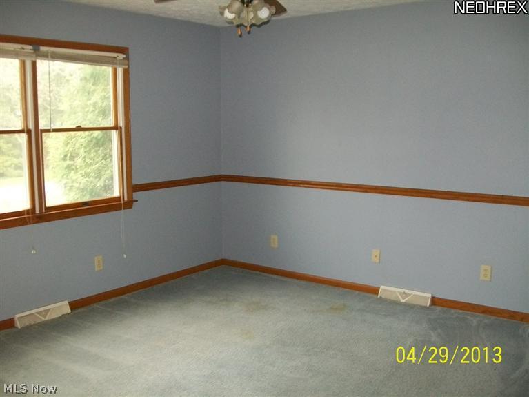810 Community Road Sheffield Lake, OH 44054 - Photo 11 of 13