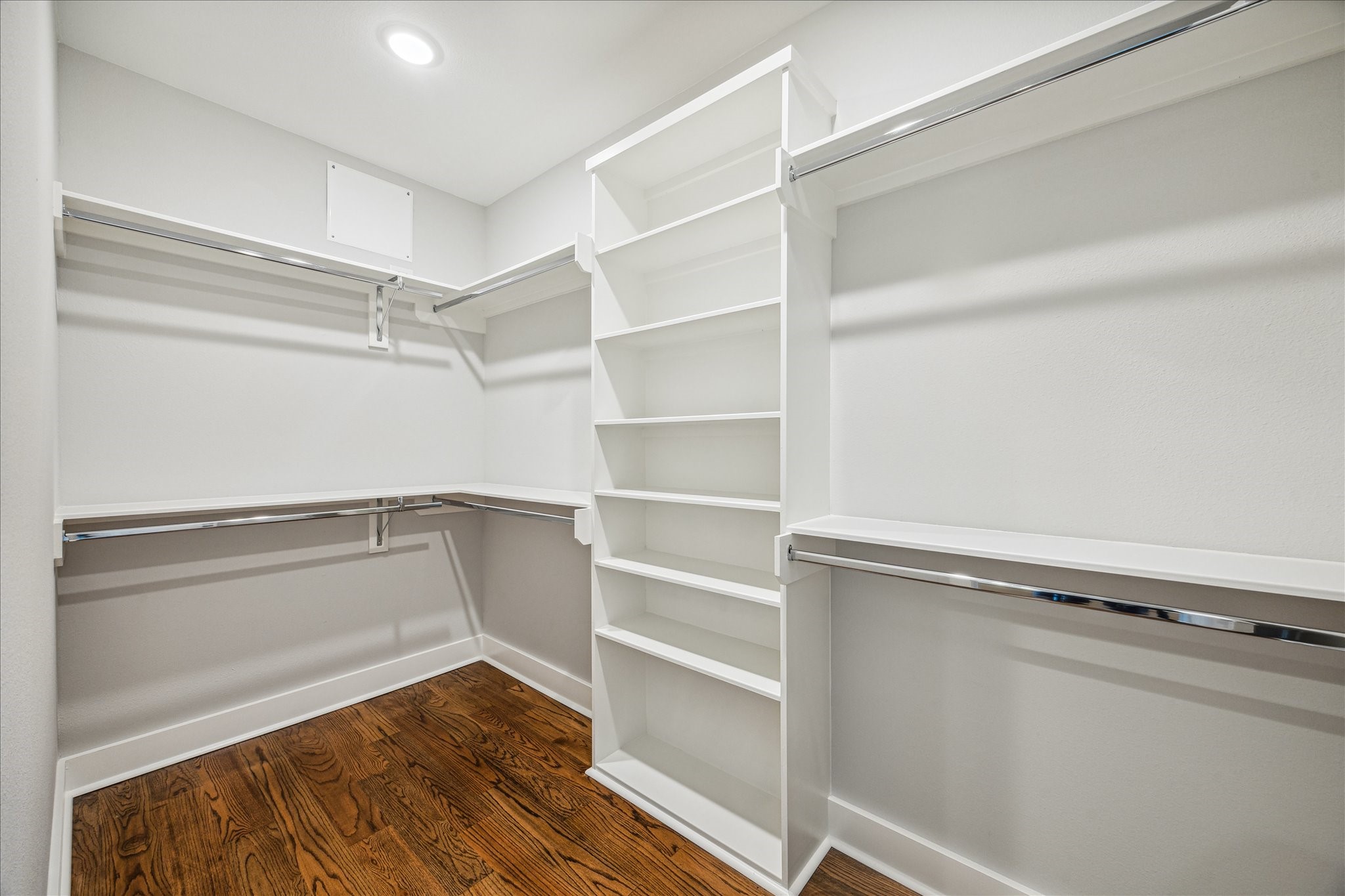1518 Houston Avenue Houston, TX 77007 - Photo 24 of 40 a view of an empty walk in closet