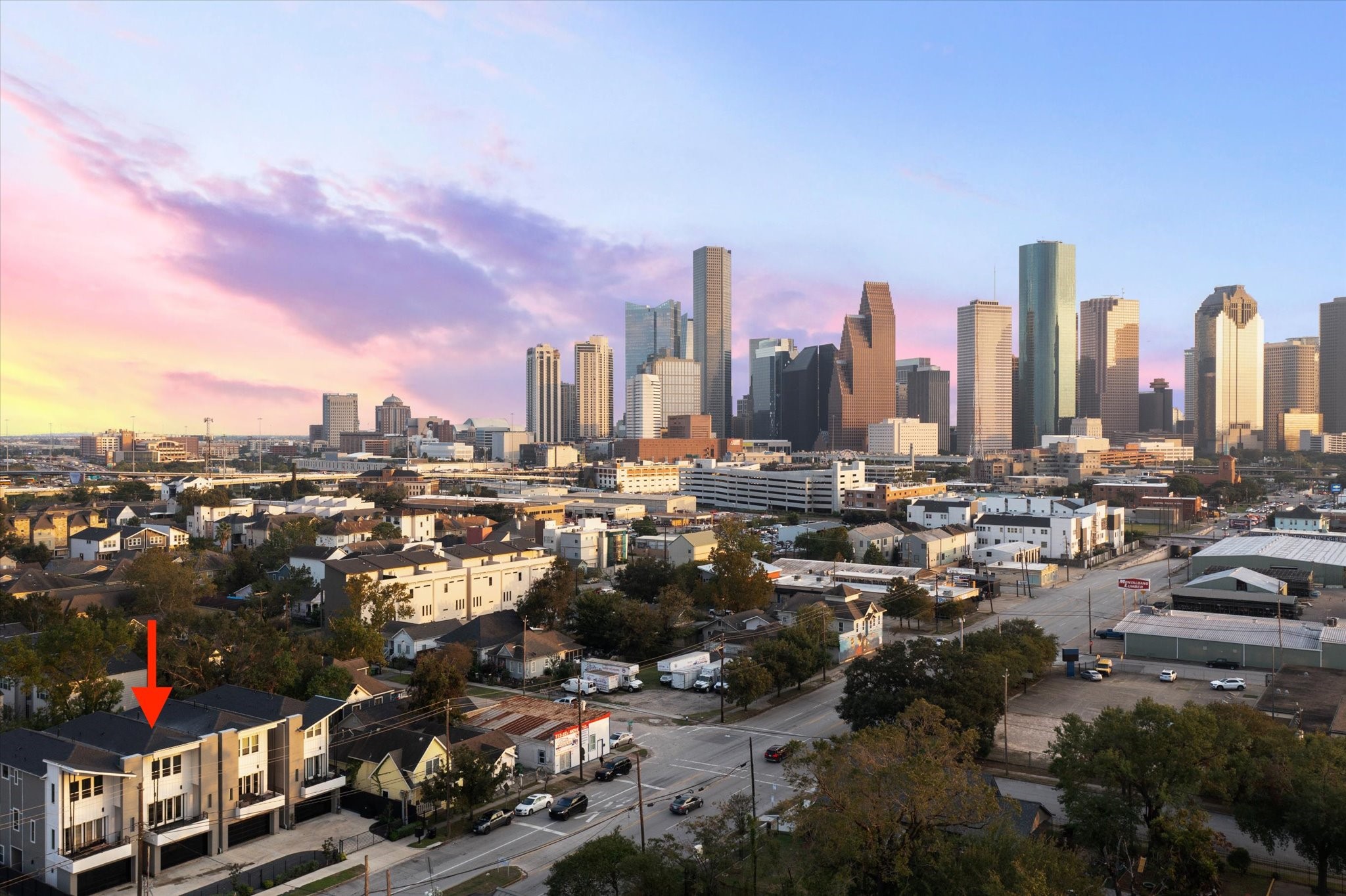 1518 Houston Avenue Houston, TX 77007 - Photo 40 of 40 a city view with lot of high rise buildings