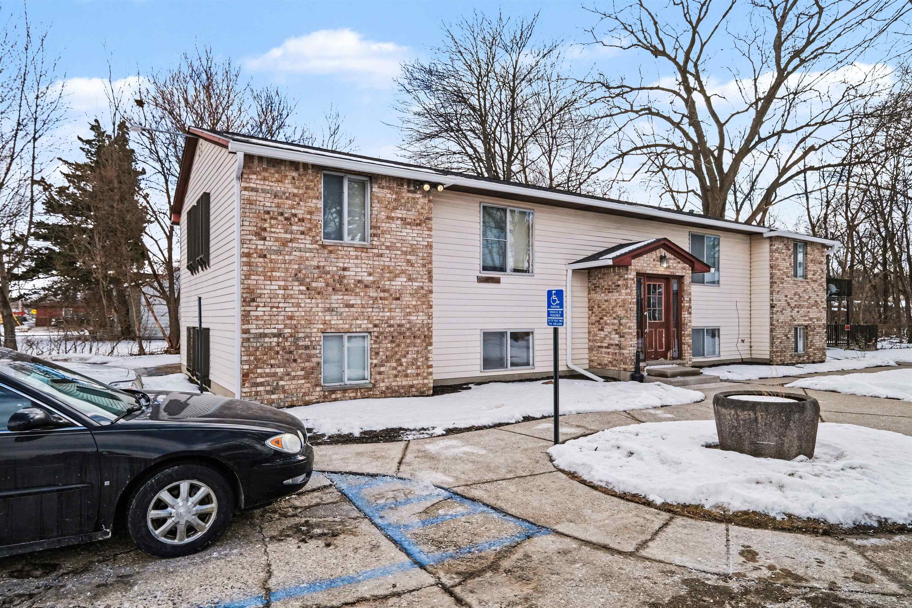 3377 West Vienna Road, Unit I Clio, MI 48420 - Photo 3 of 7
