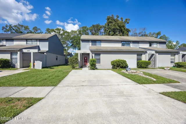 $185,000 | 5541 Greatpine Lane North, Unit 4, Jacksonville, FL 32244