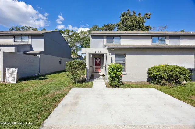 $185,000 | 5541 Greatpine Lane North, Unit 4, Jacksonville, FL 32244