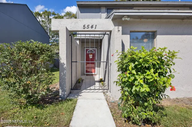 $185,000 | 5541 Greatpine Lane North, Unit 4, Jacksonville, FL 32244