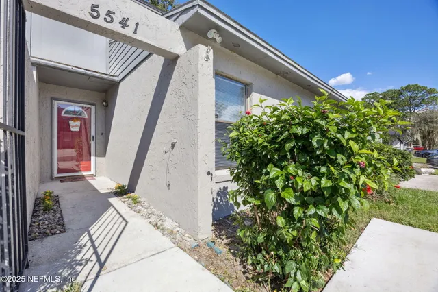 $185,000 | 5541 Greatpine Lane North, Unit 4, Jacksonville, FL 32244