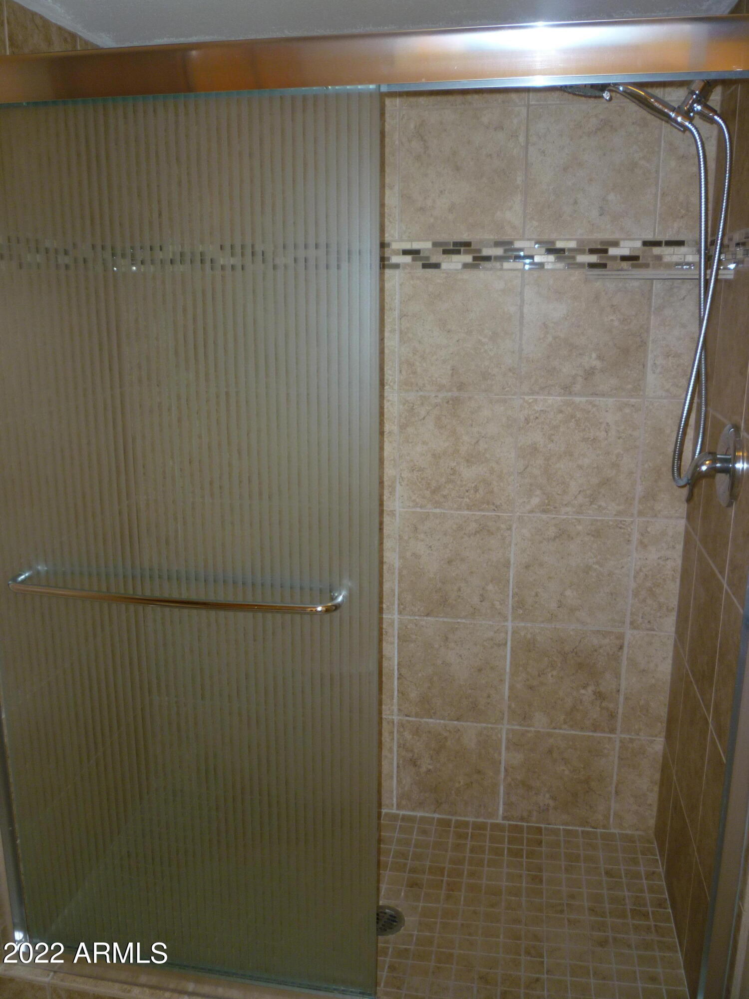 520 South Greenfield Road, Unit 4 Mesa, AZ 85206 - Photo 26 of 36 Master Shower