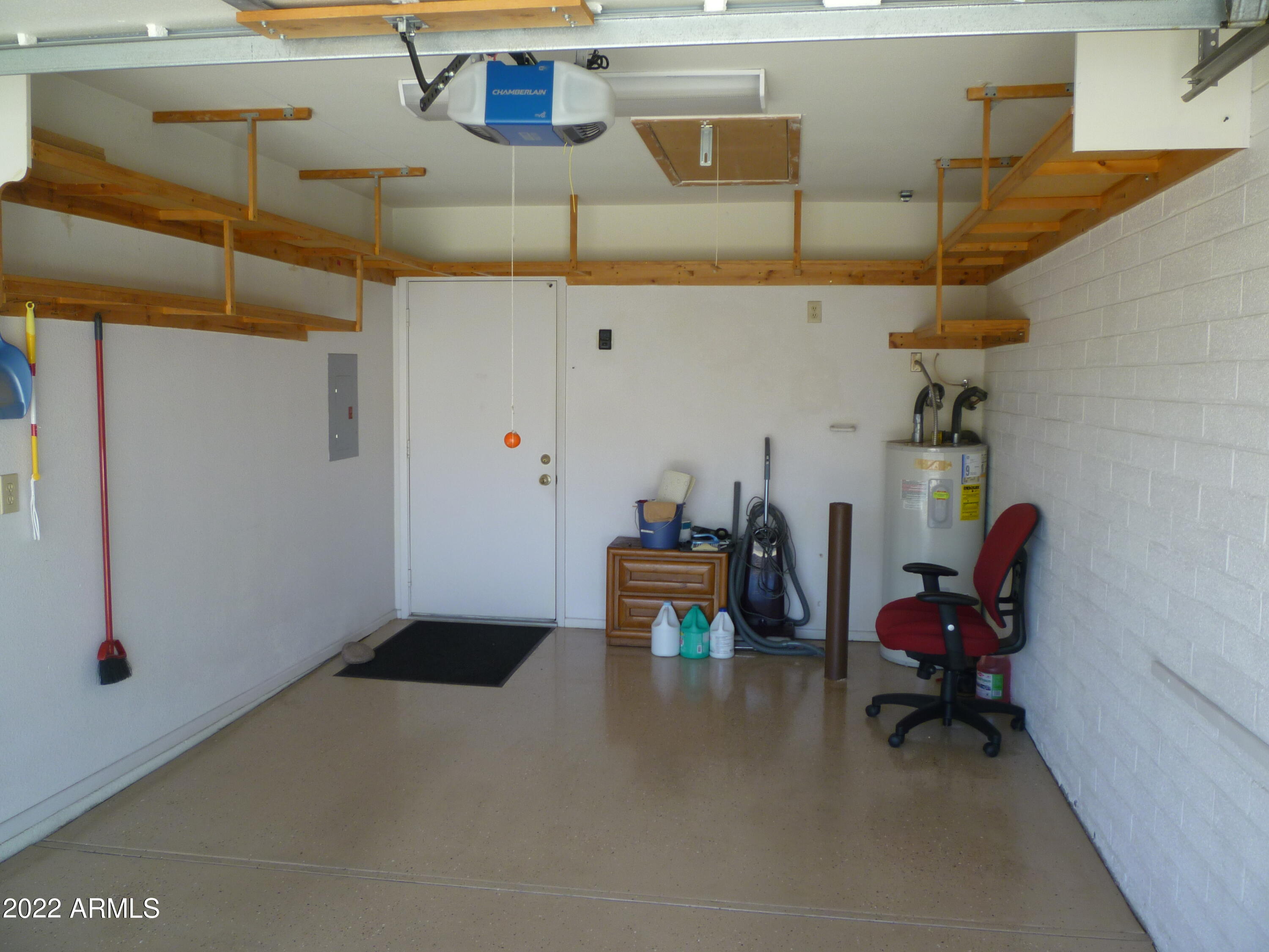 520 South Greenfield Road, Unit 4 Mesa, AZ 85206 - Photo 35 of 36 Garage