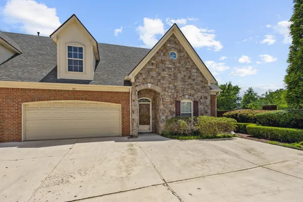 $220,000 | 1595 Dexter Grove Drive, Unit 101, Cordova, TN 38016