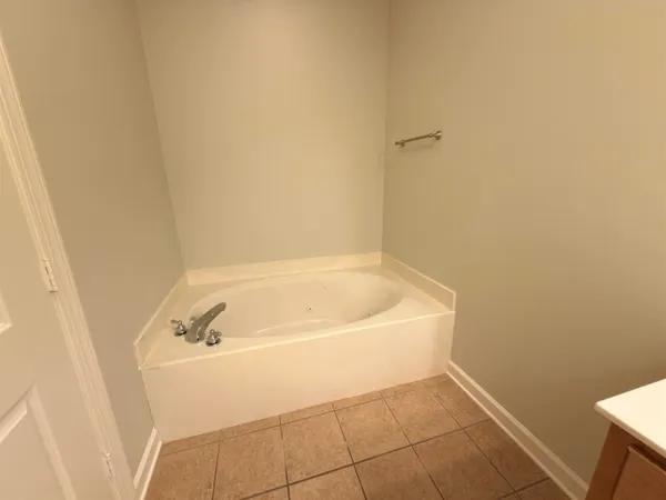 $220,000 | 1595 Dexter Grove Drive, Unit 101, Cordova, TN 38016
