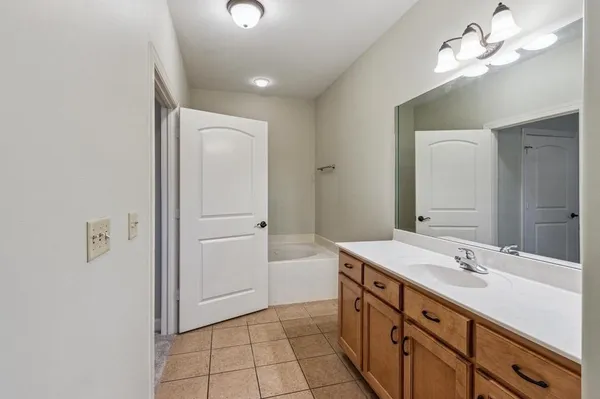 $220,000 | 1595 Dexter Grove Drive, Unit 101, Cordova, TN 38016