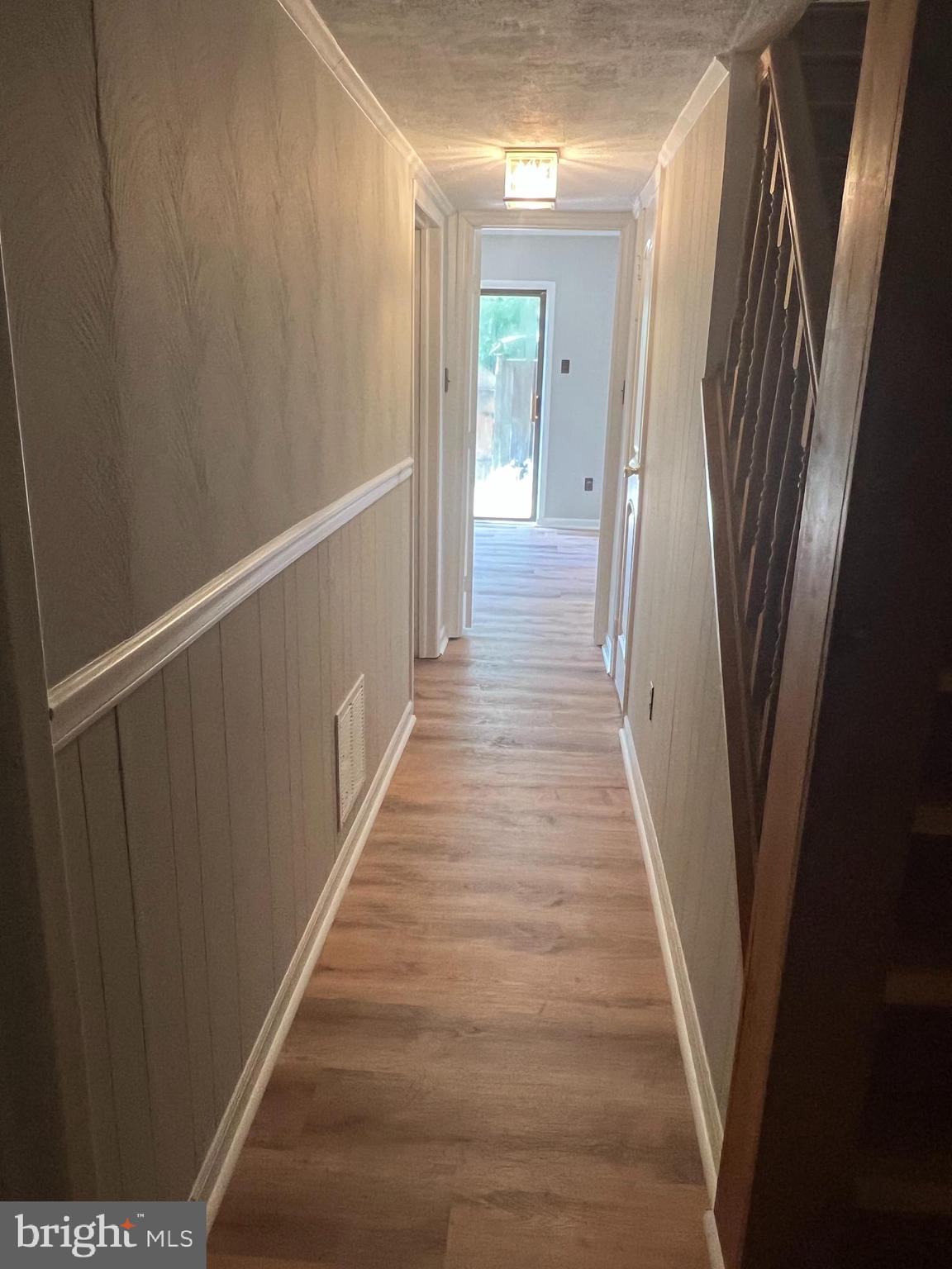 104 Giles Place Sterling, VA 20164 - Photo 3 of 14