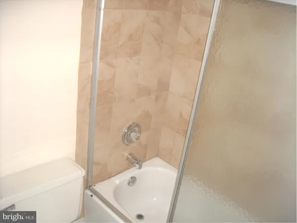 $2,450 | 104 Giles Place, Sterling, VA 20164