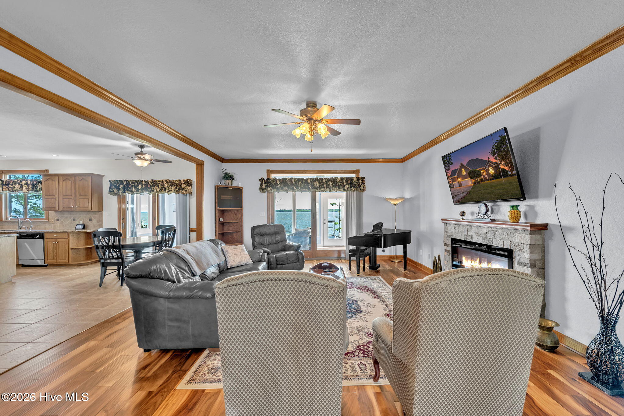 262 Ainsley Road Hertford, NC 27944 - Photo 10 of 77 Living Room (2)