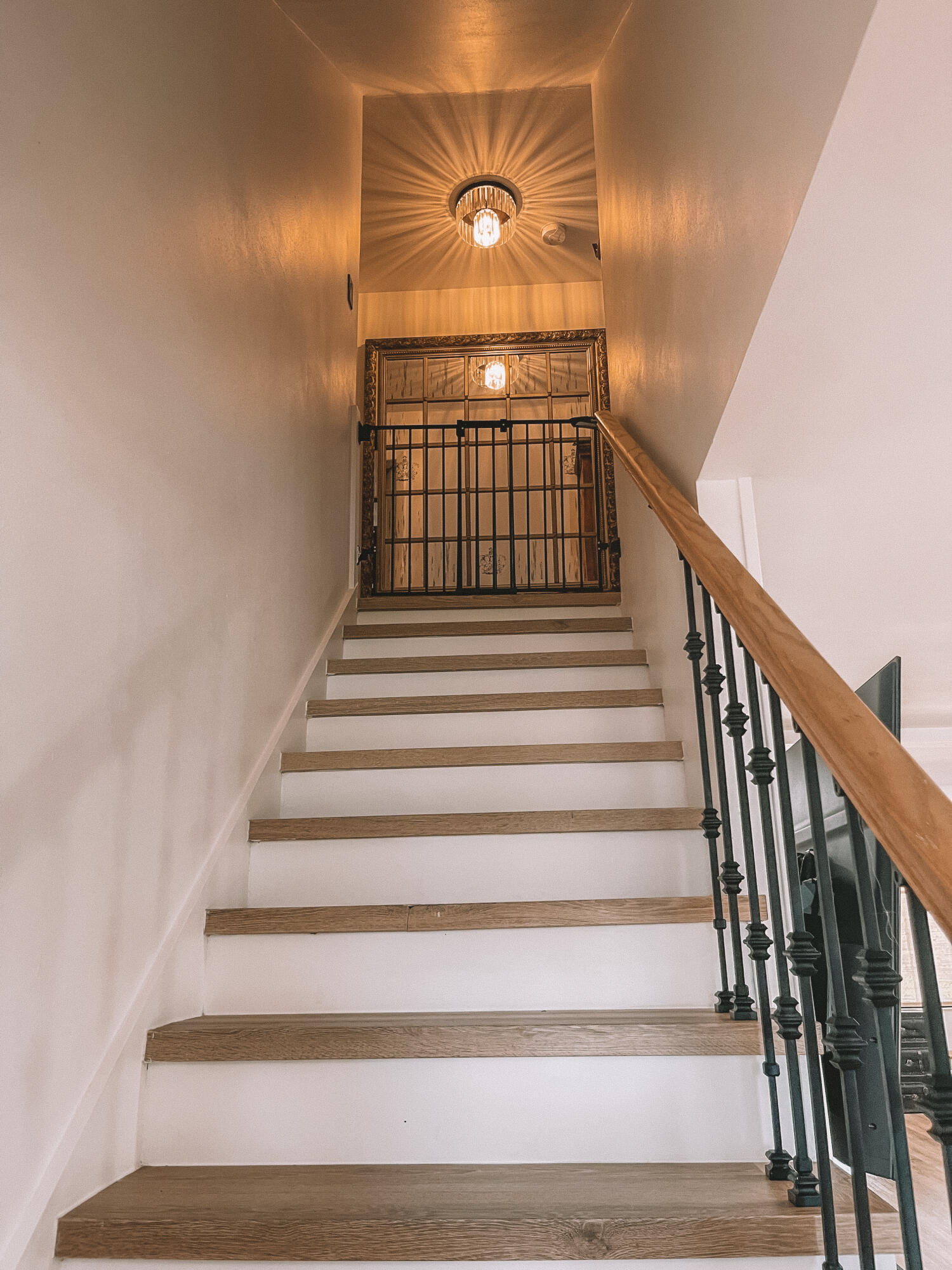2171 Northeast 44th Court Lighthouse Point, FL 33064 - Photo 10 of 24 Stair case