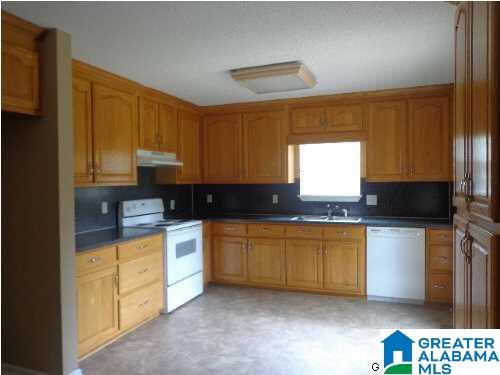 9746 McPherson Road Warrior, AL 35180 - Photo 12 of 32