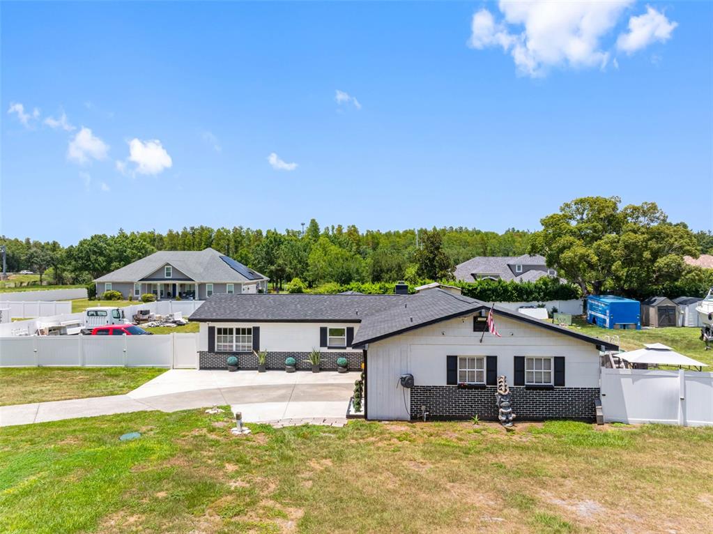 5515 Lake Le Clare Road Lutz, FL 33558 - Photo 46 of 59