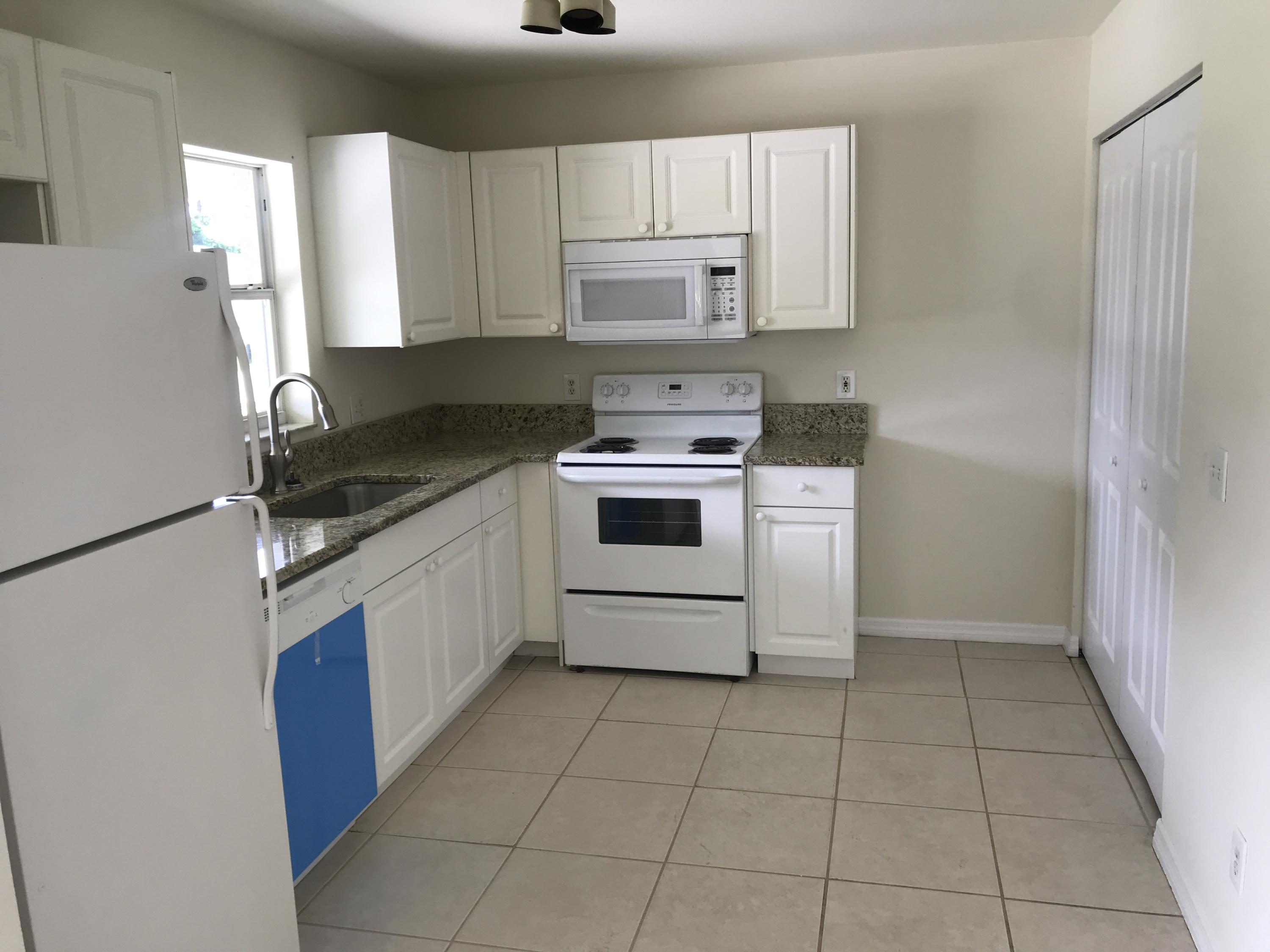 4451 Timber Ridge Lane Fort Pierce, FL 34982 - Photo 10 of 21 IMG_6687