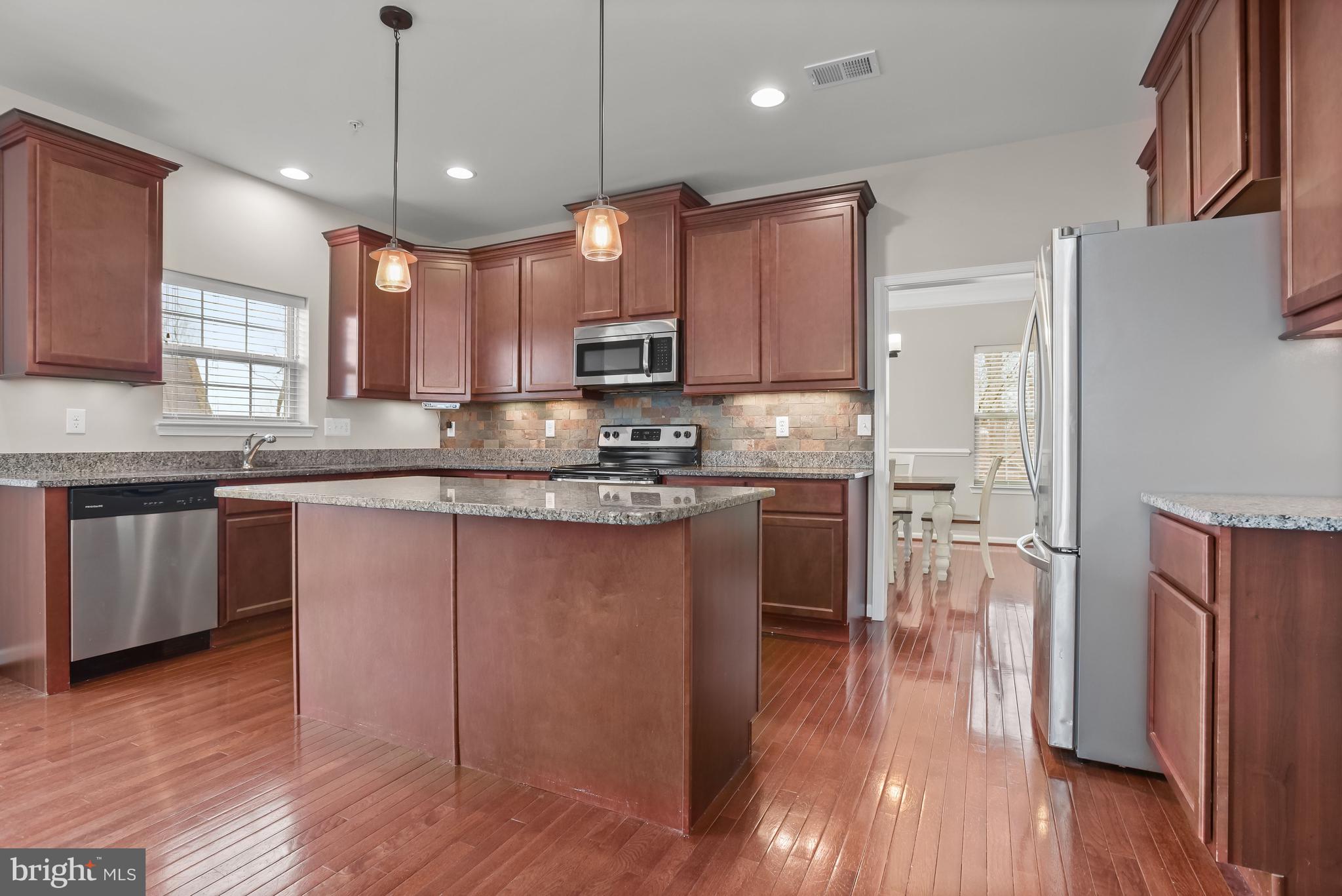 6624 East Lakeridge Road New Market, MD 21774 - Photo 6 of 73 Eat-In Kitchen