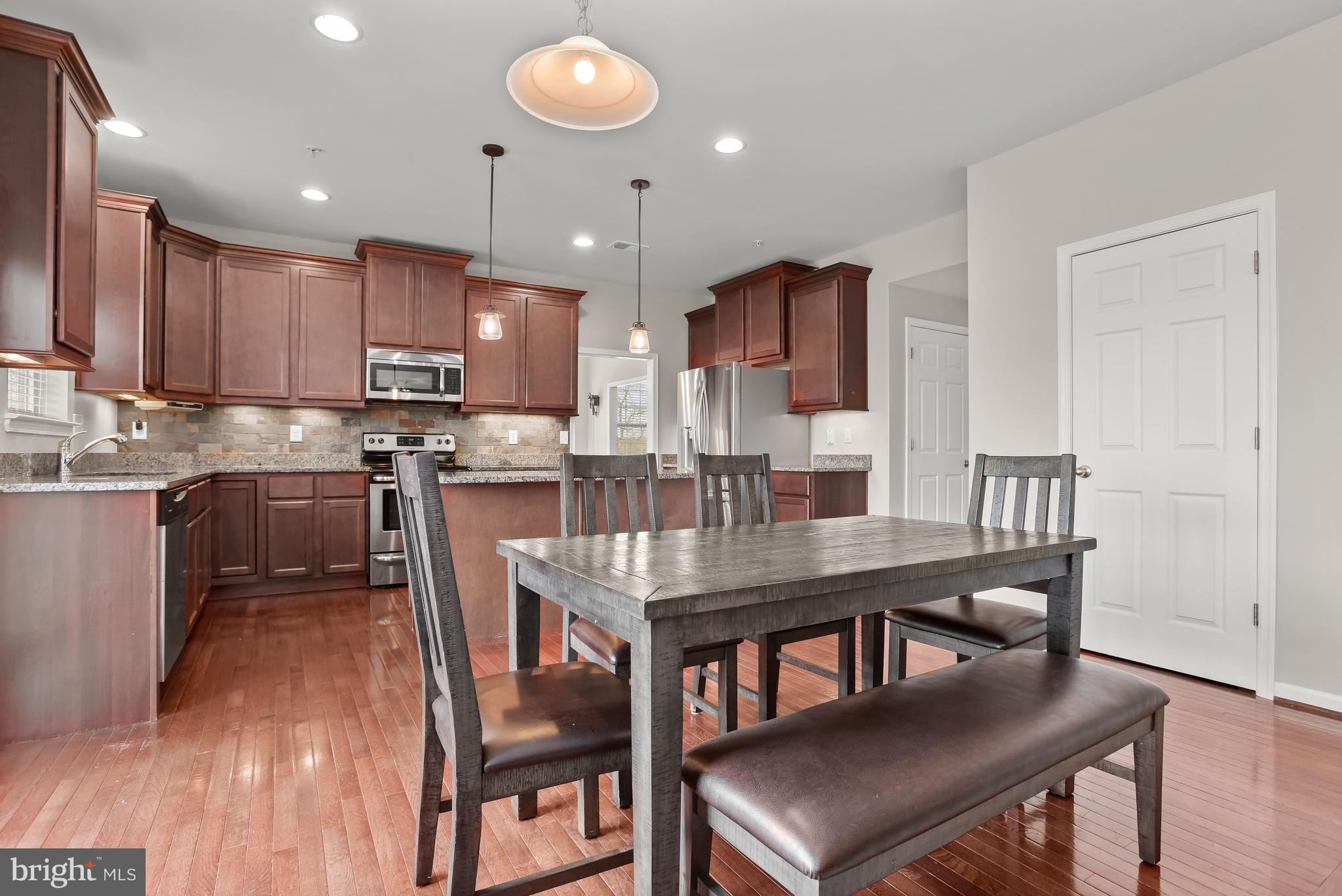 6624 East Lakeridge Road New Market, MD 21774 - Photo 10 of 73 Eat-In Kitchen