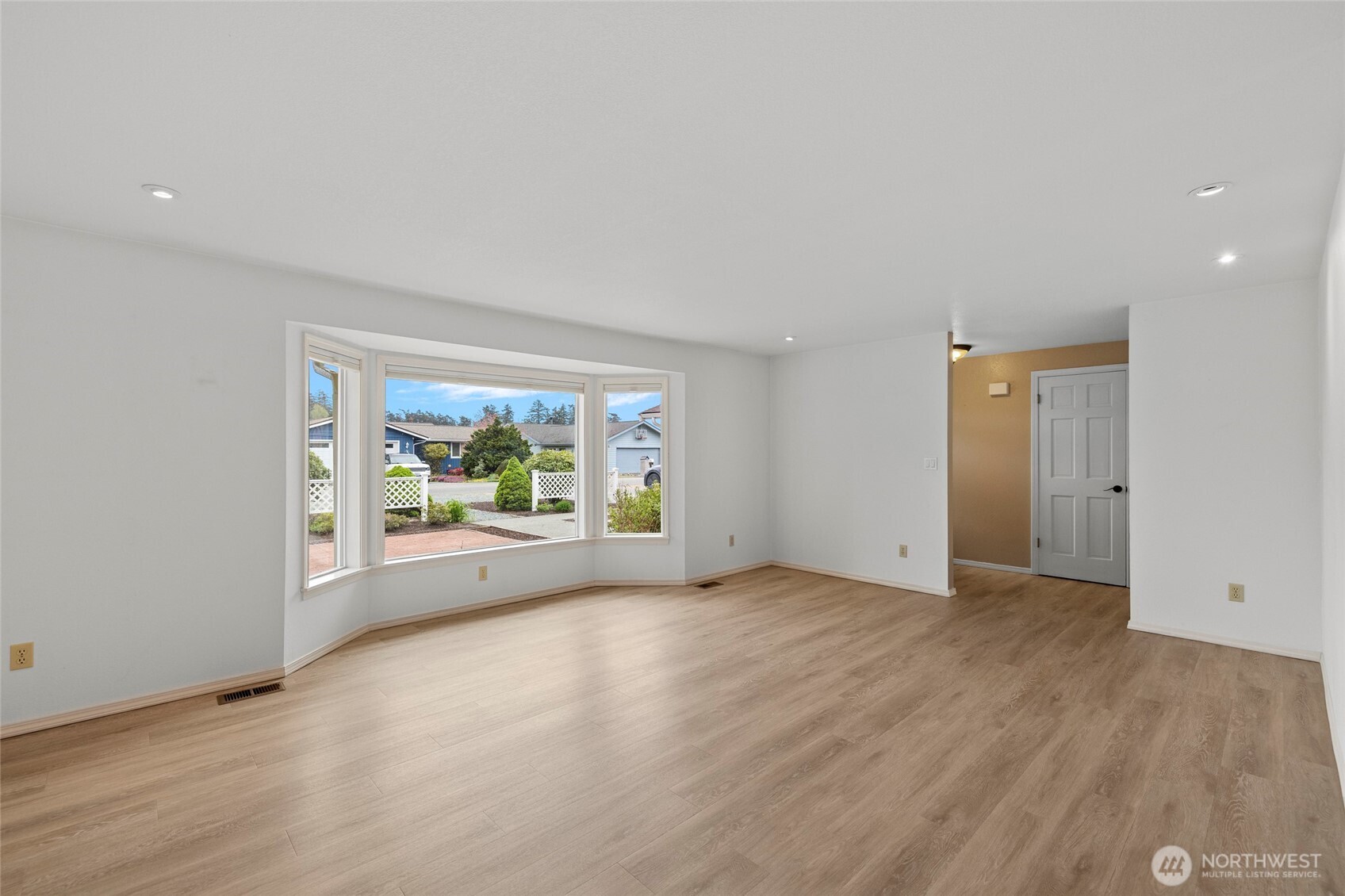 90 Chinook Place La Conner, WA 98257 - Photo 6 of 40
