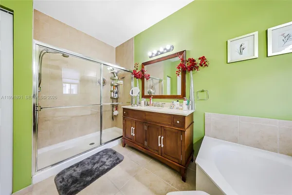 $695,000 | 10711 Northwest 75th Lane, Doral, FL 33178