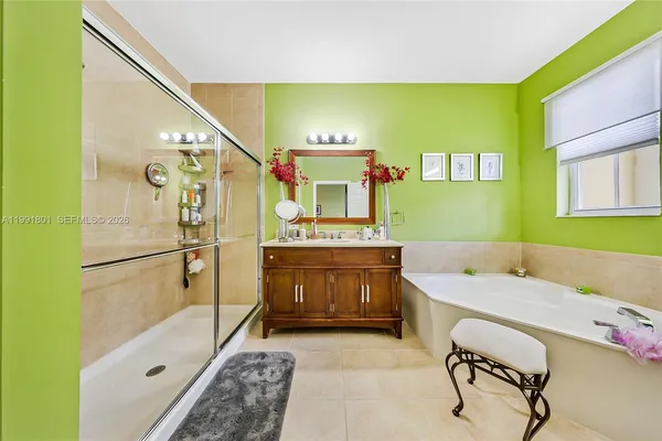 $695,000 | 10711 Northwest 75th Lane, Doral, FL 33178