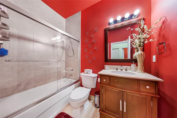 $695,000 | 10711 Northwest 75th Lane, Doral, FL 33178