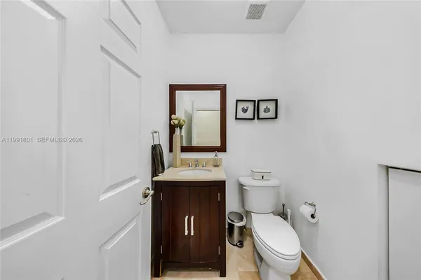 $695,000 | 10711 Northwest 75th Lane, Doral, FL 33178