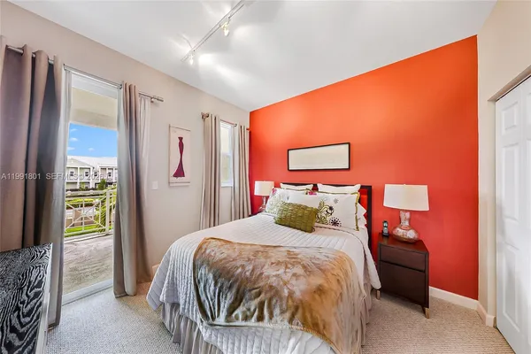 $695,000 | 10711 Northwest 75th Lane, Doral, FL 33178