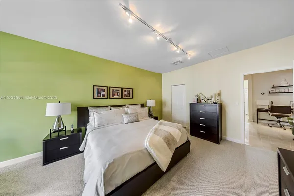 $695,000 | 10711 Northwest 75th Lane, Doral, FL 33178