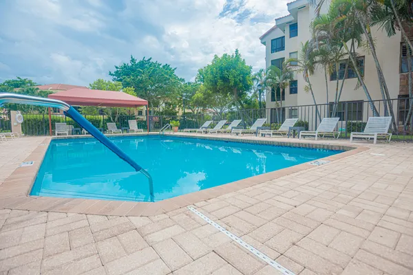 $2,600 | 7535 La Paz Boulevard, Unit 107, Boca Raton, FL 33433