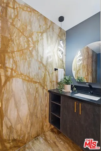 $3,375,000 | 4906 Van Noord Avenue, Sherman Oaks, CA 91423