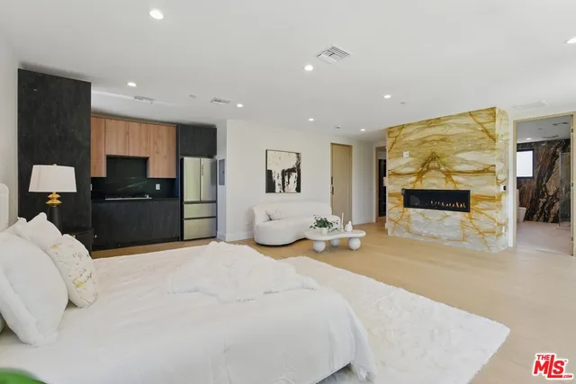 $3,375,000 | 4906 Van Noord Avenue, Sherman Oaks, CA 91423