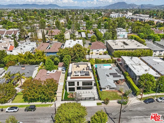 $3,375,000 | 4906 Van Noord Avenue, Sherman Oaks, CA 91423