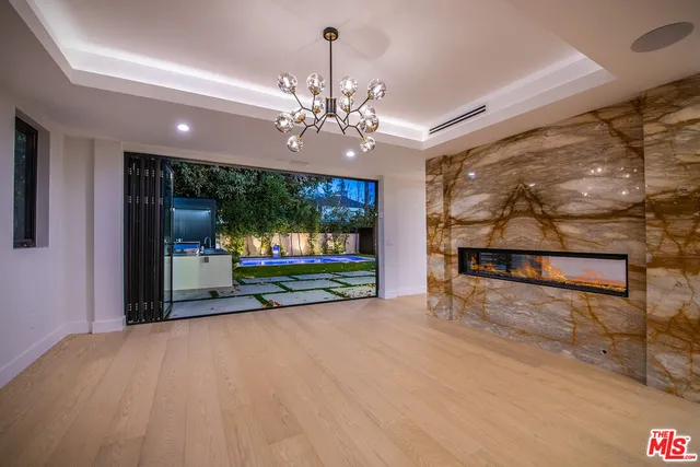 $3,375,000 | 4906 Van Noord Avenue, Sherman Oaks, CA 91423